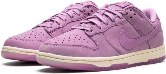 Nike "Dunk Low Green Fuchsia sneakers" Roze