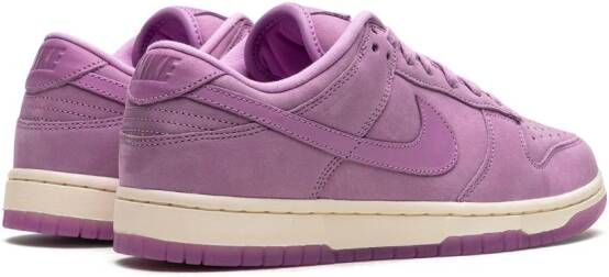 Nike "Dunk Low Green Fuchsia sneakers" Roze