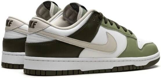 Nike "Dunk Low Oil Green sneakers" Groen