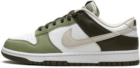 Nike "Dunk Low Oil Green sneakers" Groen