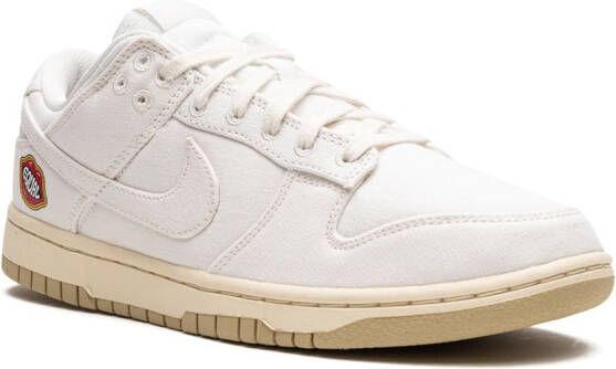 Nike "Dunk Low The Future is Equal sneakers" Beige