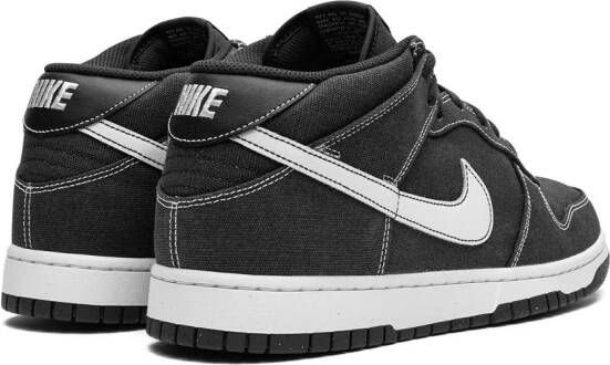 Nike "Dunk Mid Off Noir sneakers" Zwart