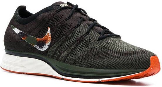 Nike Flyknit sneakers Bruin