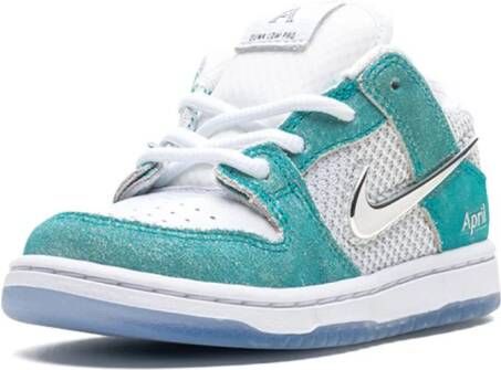 Nike Kids x April Skateboards SB Dunk Low sneakers Groen