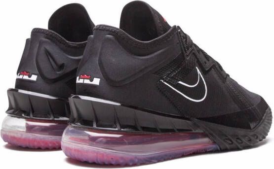 Nike LeBron 18 low-top sneakers Zwart