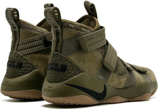 Nike LeBron Soldier 11 SFG sneakers Groen