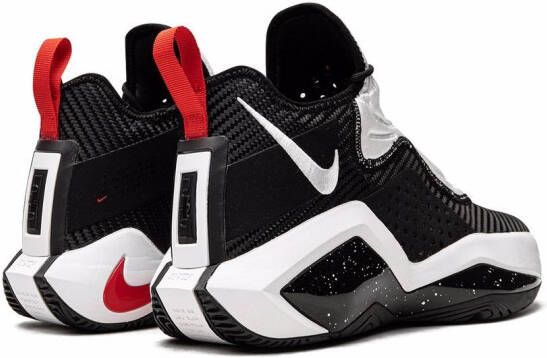 Nike Lebron Soldier XIV sneakers Zwart