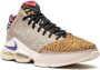 Nike "LeBron XIX Low Safari sneakers" Beige - Thumbnail 2