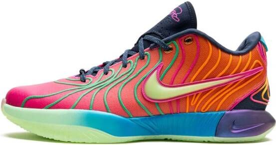 Nike LeBron XXI "Optimism" sneakers Roze