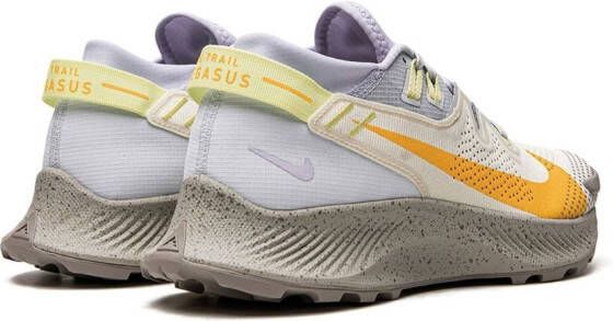 Nike Pegasus Trail 2 low-top sneakers Beige