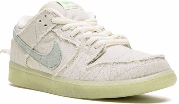 Nike "SB Dunk Low Mummy sneakers" Beige