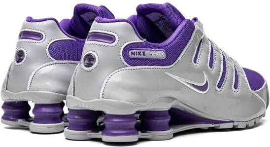 Nike Shox NZ low-top sneakers Grijs