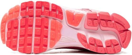 Nike "Zoom Vomero 5 Triple Pink sneakers" Roze