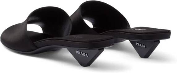 Prada 35mm satijnen muiltjes Zwart