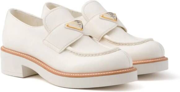 Prada Leren loafers Wit