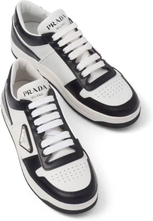 Prada Downtown leren sneakers Wit