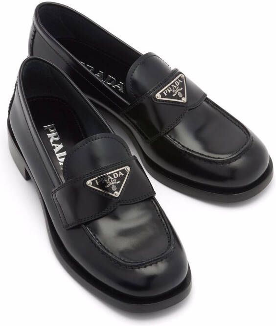 Prada Loafers met logo Zwart