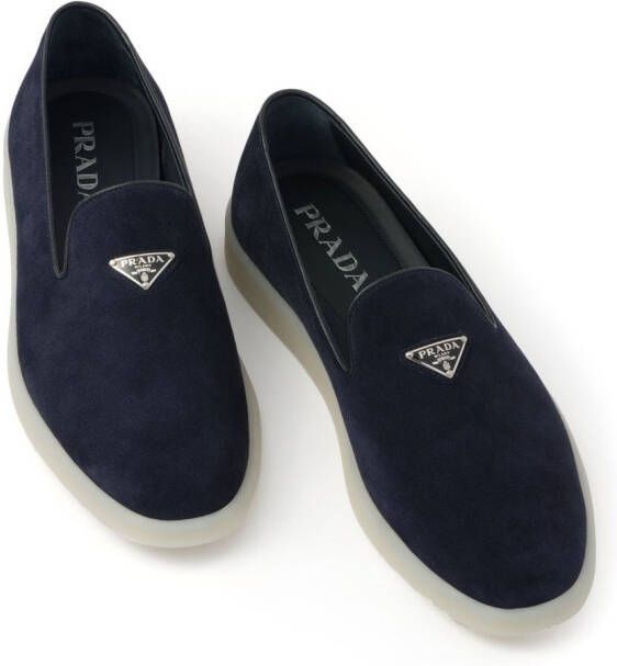 Prada Loafers met patch Blauw