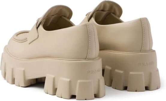 Prada Monolith leren loafers Beige