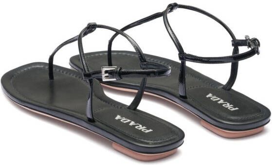 Prada Sandalen met teenbandje Zwart