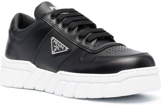 Prada Sneakers met logoplakkaat Zwart