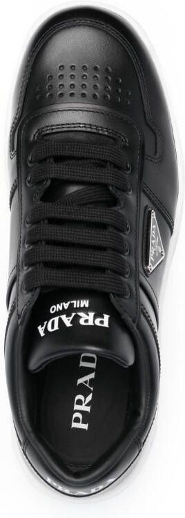 Prada Sneakers met logoplakkaat Zwart