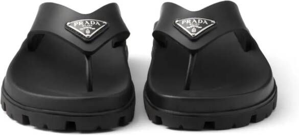 Prada Teenslippers met logo Zwart