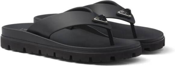 Prada Teenslippers met logo Zwart