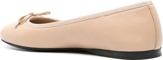 Prada Leren ballerina's met logo Beige