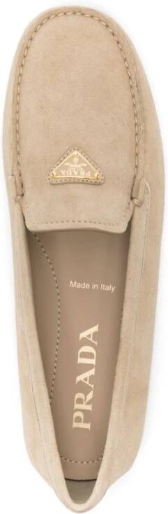 Prada Loafers met logo Beige