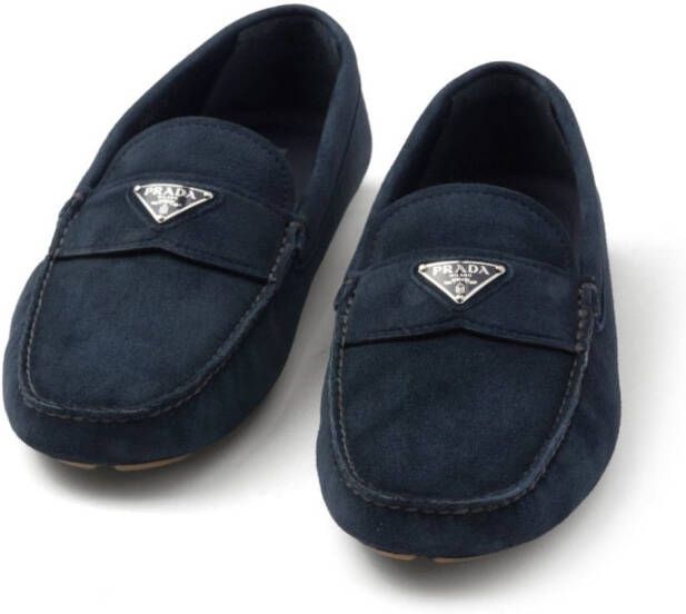 Prada Loafers met logo Blauw