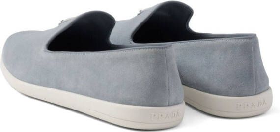 Prada Loafers met logo Blauw