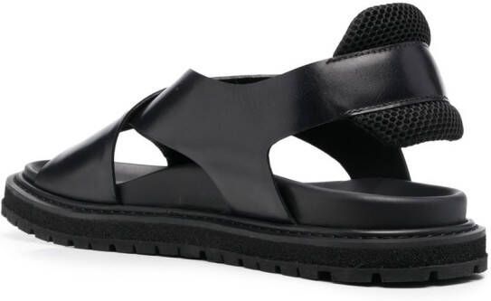 Premiata Sandalen met gekruiste bandjes Zwart