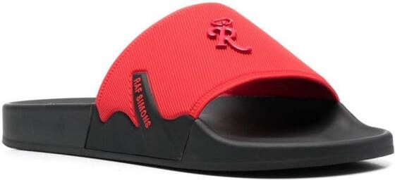 Raf Simons Slippers met logo-reliëf Rood