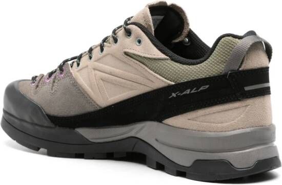 Salomon X-ALP sneakers met vlakken Beige