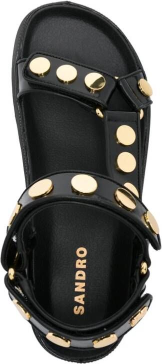 SANDRO Leren sandalen met studs Zwart