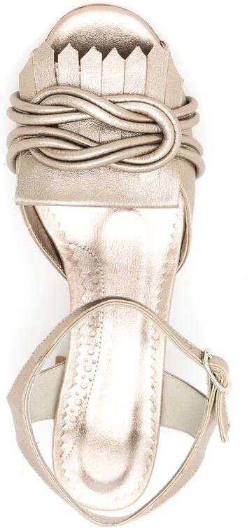 Sarah Chofakian Antonieta sandalen verfraaid met kwastje Metallic