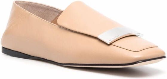 Sergio Rossi Loafers verfraaid met logoplakkaat Beige