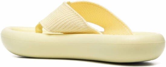 Stella McCartney Air teenslippers met plateauzool Geel