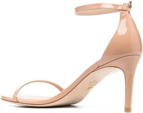 Stuart Weitzman Lakleren sandalen Beige