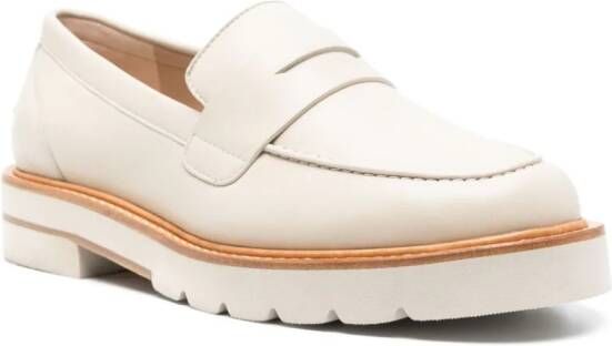 Stuart Weitzman Leren loafers Beige