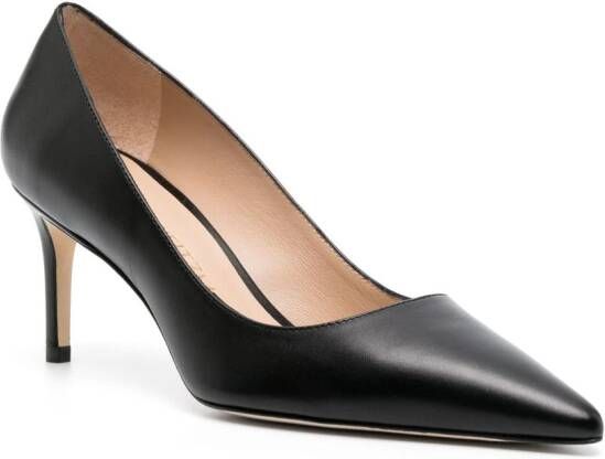 Stuart Weitzman Pumps met puntige neus Zwart