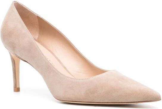 Stuart Weitzman Pumps met puntige neus Beige