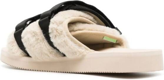 Suicoke Moto slippers met logopatch Bruin