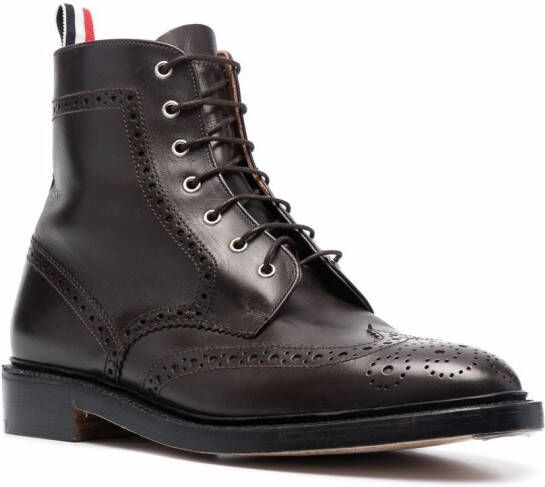 Thom Browne Wingtip enkellaarzen met Goodyear zool Bruin