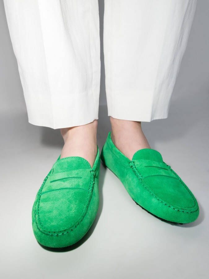 Tod's Loafers met ronde neus Groen