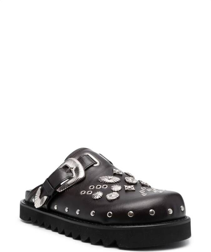 Toga Virilis Slippers met studs Bruin