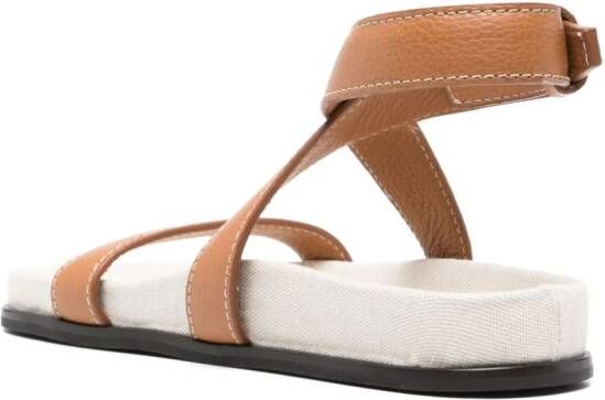 TOTEME The Chunky l leren sandalen Beige