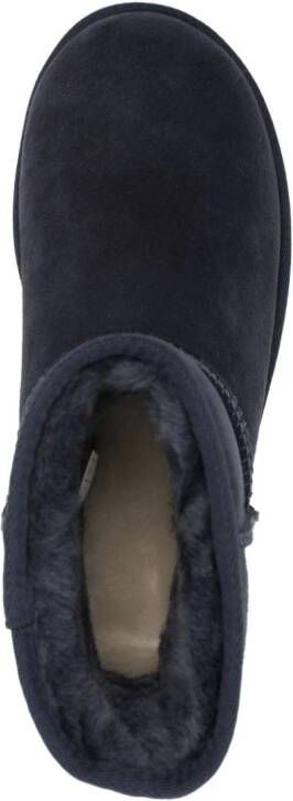 UGG Classic Mini II enkellaarzen Blauw