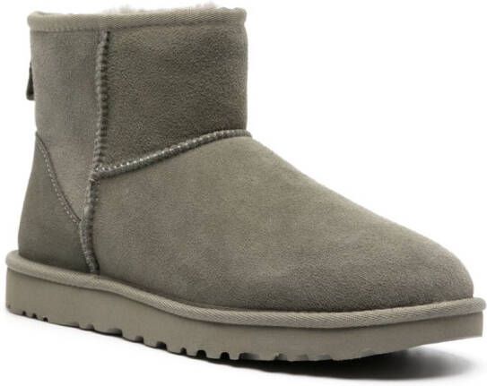 UGG Classic Mini II enkellaarzen Groen